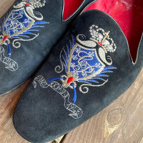 Cesare Paciotti Black Suede Embroidered Crest Smoking Slippers Loafers Men's 8 - Picture 2 of 10